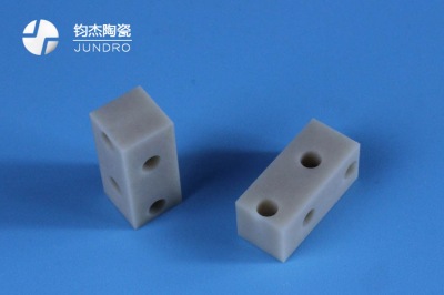 氮化鋁陶瓷燒結(jié)需要多高的溫度 氮化鋁陶瓷燒結(jié)需要多高的溫度